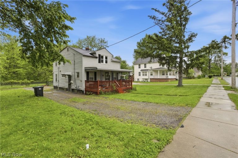 4582 173rd Street, Cleveland, OH - Photo 3