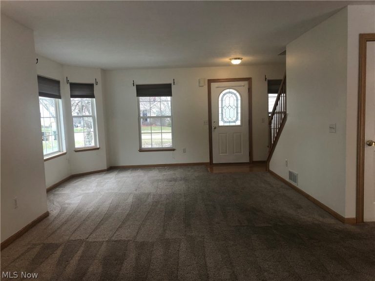 6140 Champagne, Medina, OH - Photo 8