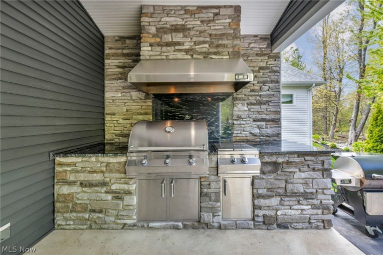 11253 Hygrove Drive, Painesville, OH - Photo 6