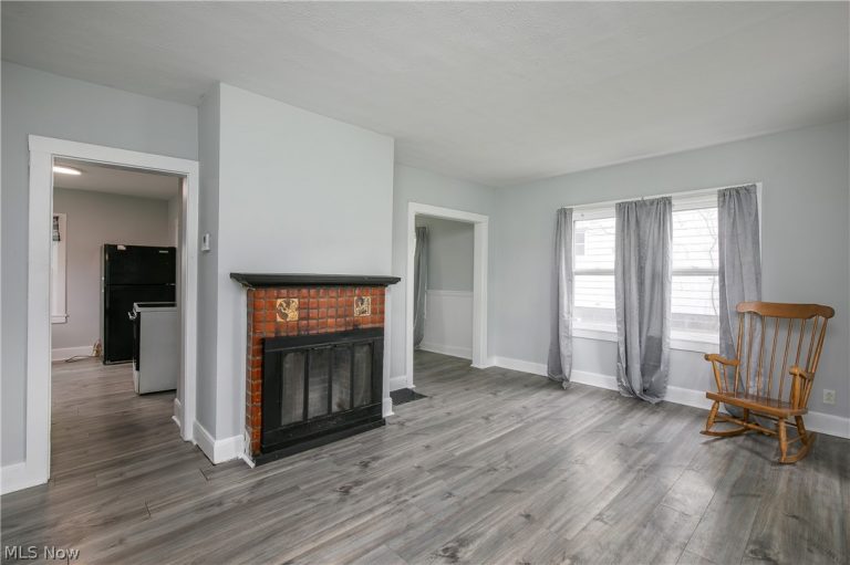 1424 Liberty Avenue, Alliance, OH - Photo 4
