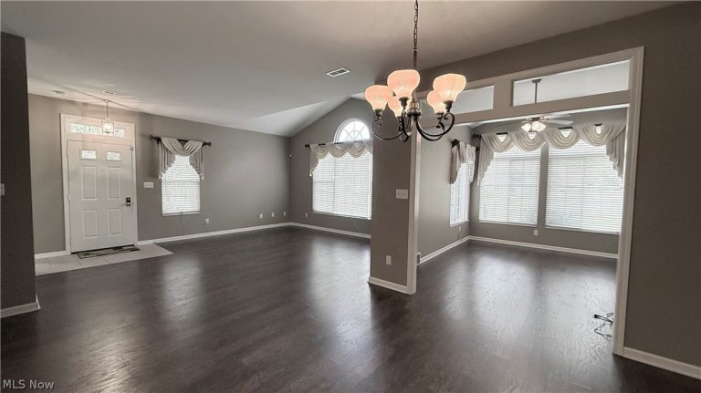28 Hunters Woods Boulevard #B, Canfield, OH - Photo 5