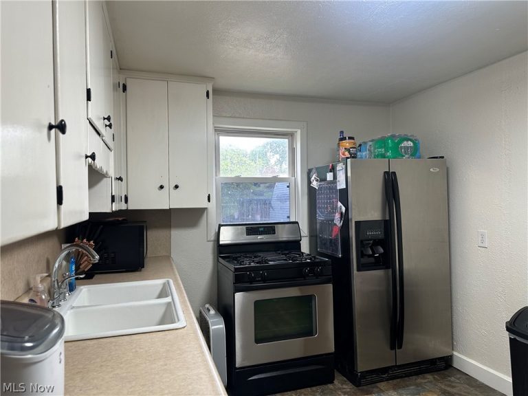 519 Main Street, Gratiot, OH - Photo 4