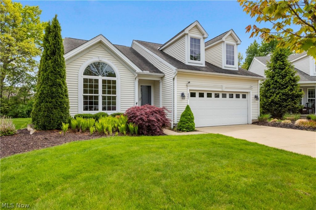 407 Clearbrook Drive, Avon Lake, OH