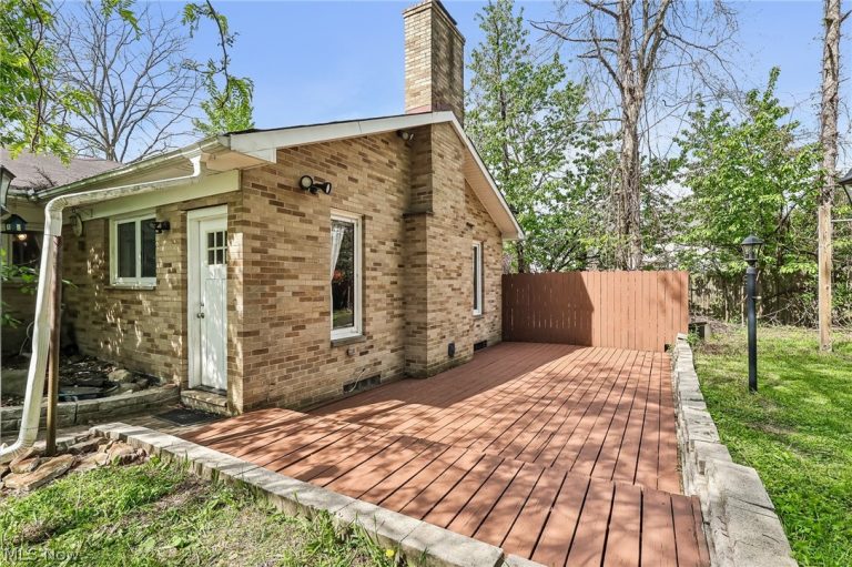 13760 Albion Road, Strongsville, OH - Photo 5