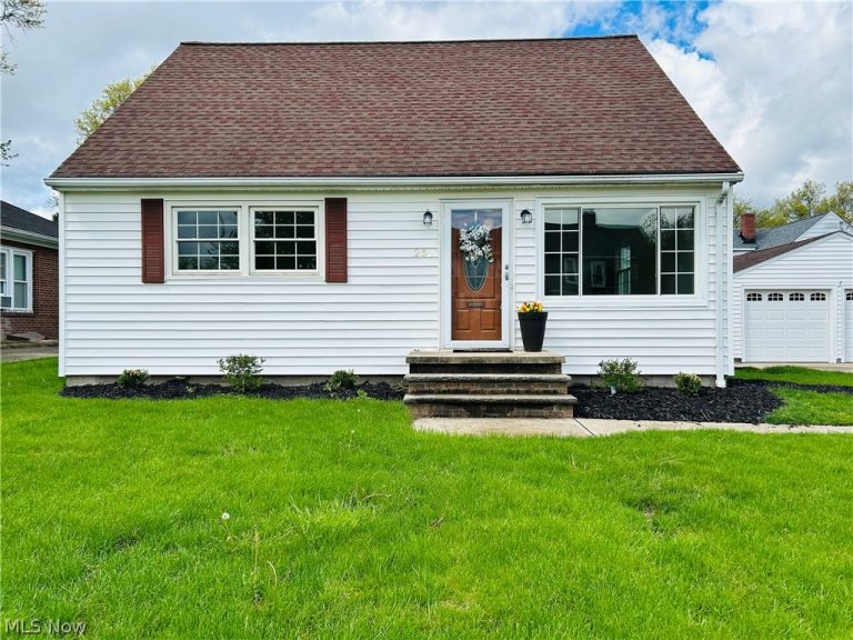 25 Hayes Avenue, Cuyahoga Falls, OH, 44221