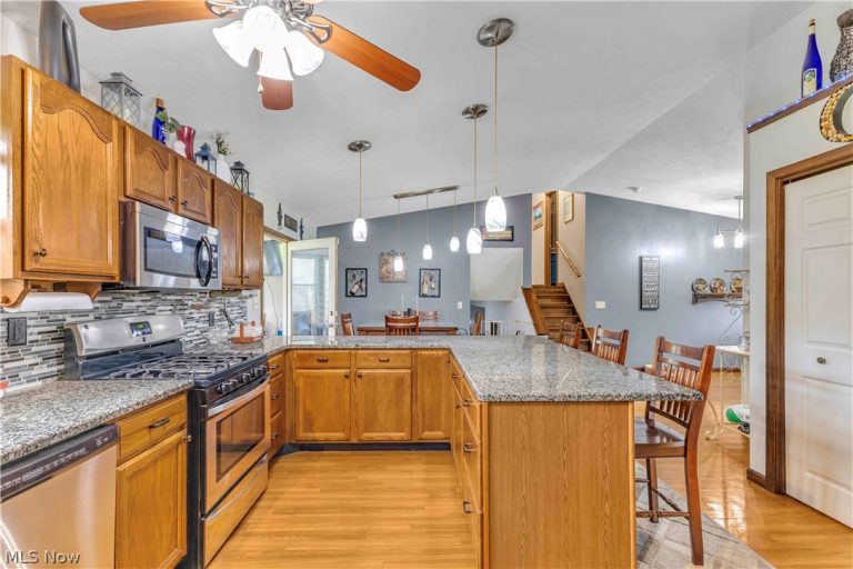 4089 Westlake Road, Cortland, OH - Photo 4