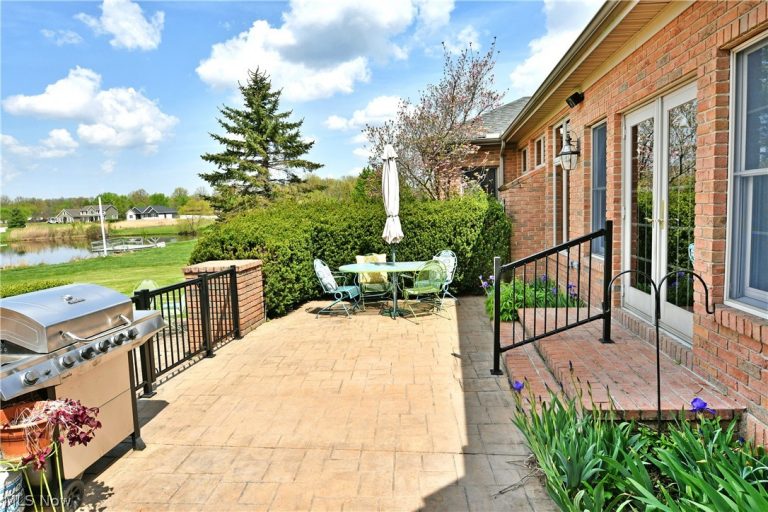 6367 Angel Court, Warren, OH - Photo 5