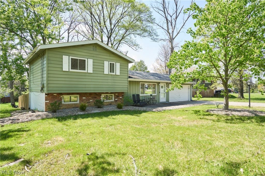 890 Iroquois Run, Macedonia, OH