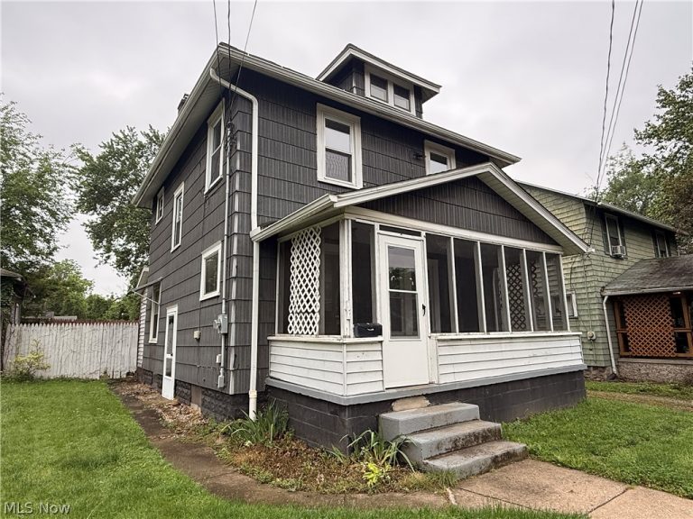 13 Burton Avenue, Massillon, OH - Photo 2
