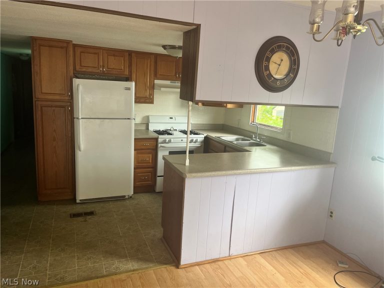 1246 Pasadena Boulevard, North Canton, OH - Photo 4