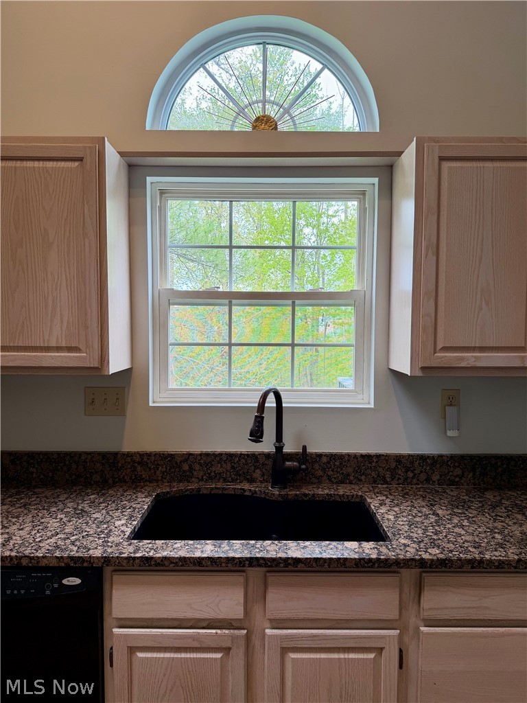 511 Brandon Court, Chardon, OH - Photo 8