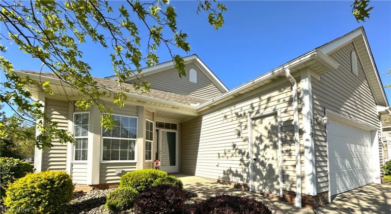 135 Village Drive, Seven Hills, OH, 44131