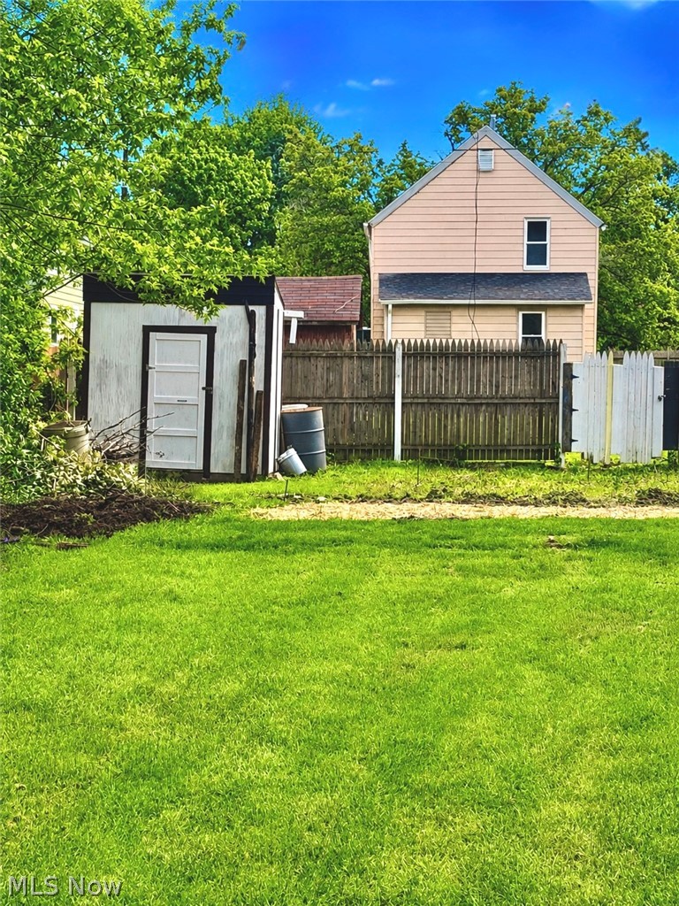1624 33rd Street, Lorain, OH - Photo 3