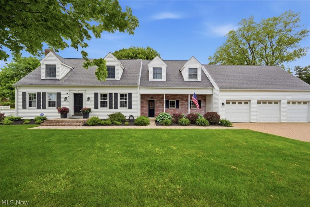 1400 Overlook Drive, Ashtabula, OH