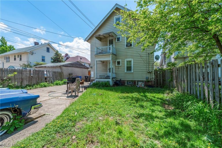 10014 Almira Avenue, Cleveland, OH - Photo 6