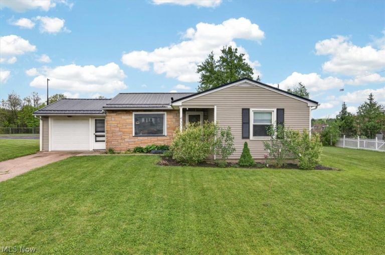 437 Wilson Avenue, Girard, OH - Photo 3