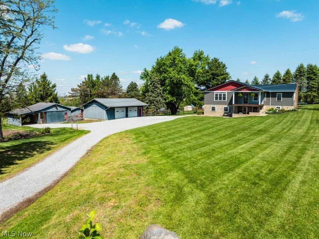 8059 Township Road 562, Holmesville, OH