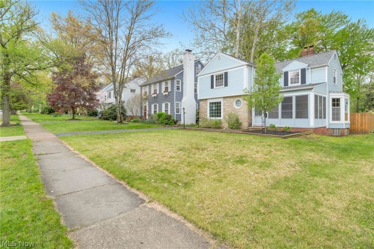 1132 Yellowstone Road, Cleveland Heights, OH - Photo 2