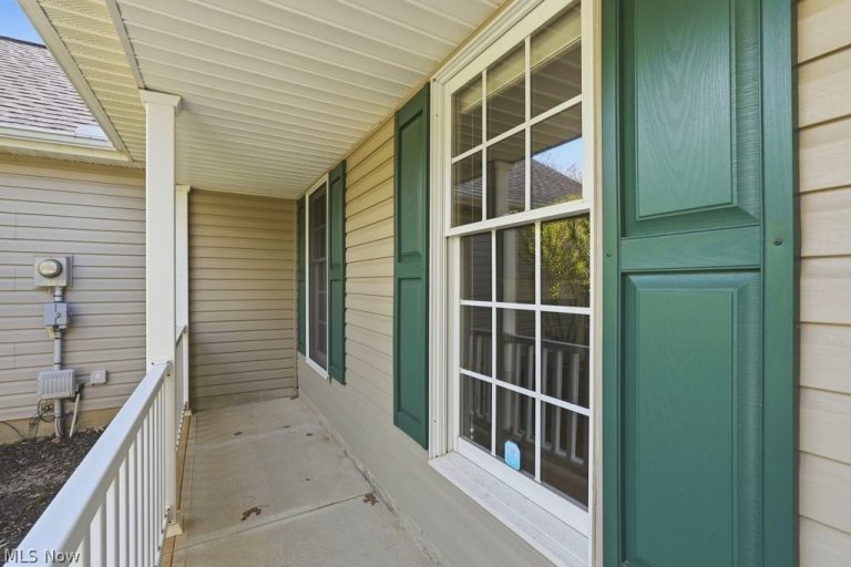 20745 Sun Meadow Trail, Strongsville, OH - Photo 5