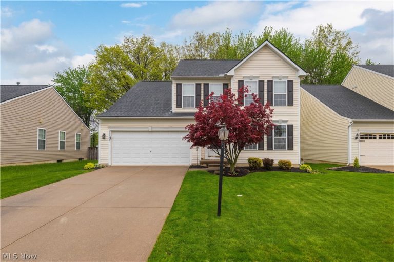 37972 Pebble Lake Trail, North Ridgeville, OH, 44039