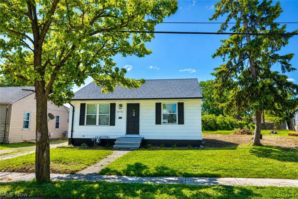 13711 Bennington Avenue, Cleveland, OH