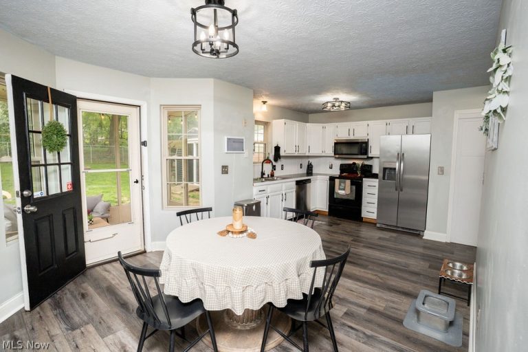 275 Hohman Avenue, Akron, OH - Photo 6