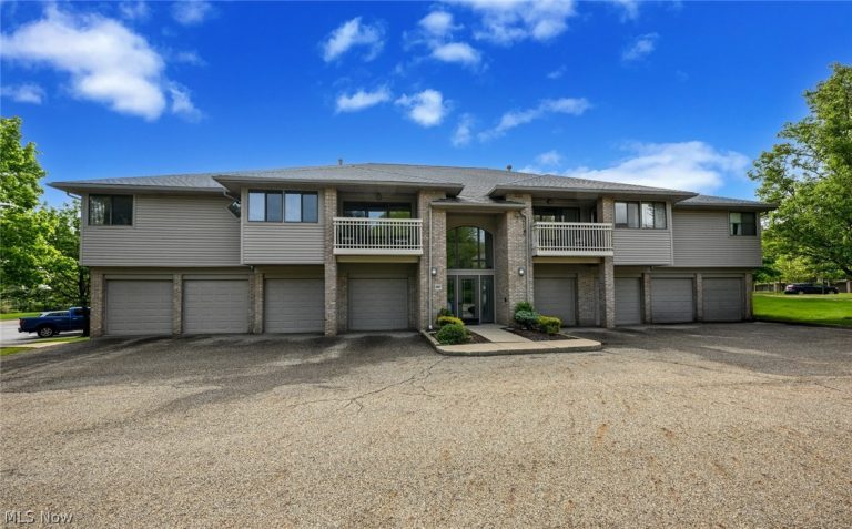 3800 Rosemont Boulevard #107D, Fairlawn, OH - Photo 3