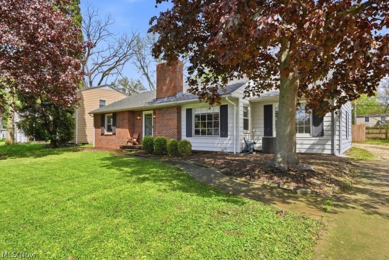 2985 Vincent Road, Silver Lake, OH - Photo 2
