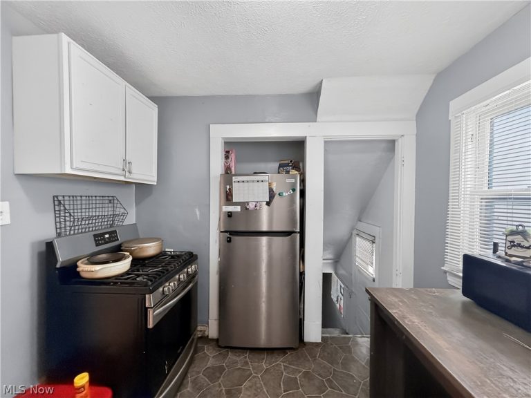 3617 103rd Street, Cleveland, OH - Photo 8