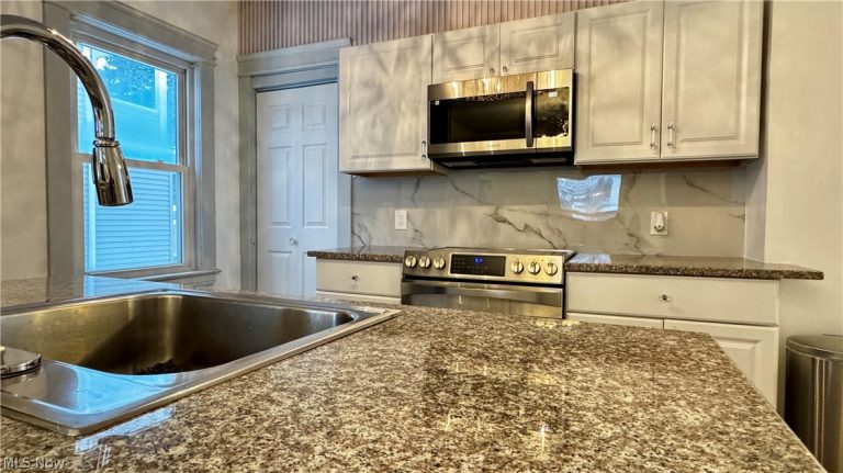 4001 54th Street, Newburgh Heights, OH - Photo 6