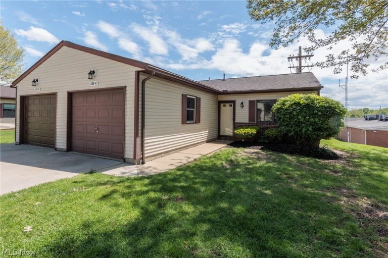 126 Royal Crest Drive #E, Seville, OH - Photo 2