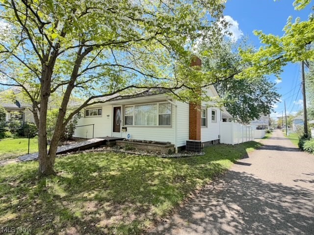 1016 Union Avenue, New Philadelphia, OH - Photo 2