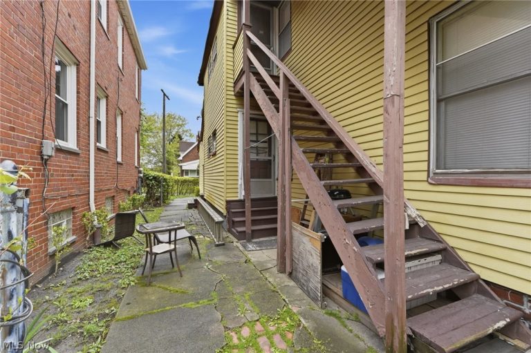 689 Midland Avenue, Cleveland, OH - Photo 4