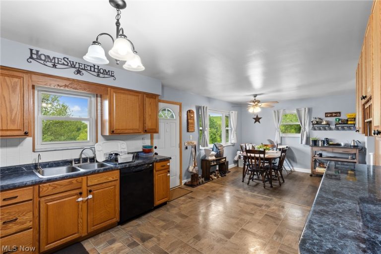 69641 Holley Street, Martins Ferry, OH - Photo 8