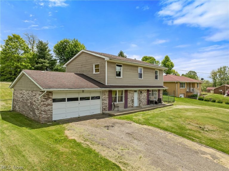 324 Thomas Street, Wintersville, OH - Photo 2
