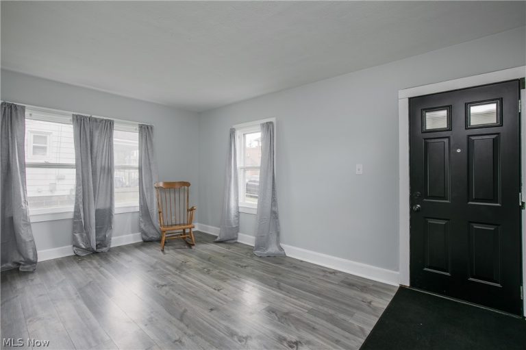 1424 Liberty Avenue, Alliance, OH - Photo 6