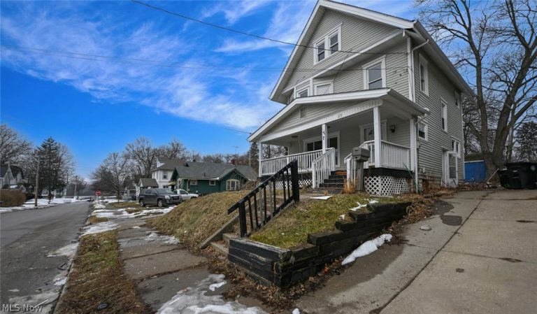 77 Mildred Avenue, Akron, OH - Photo 3