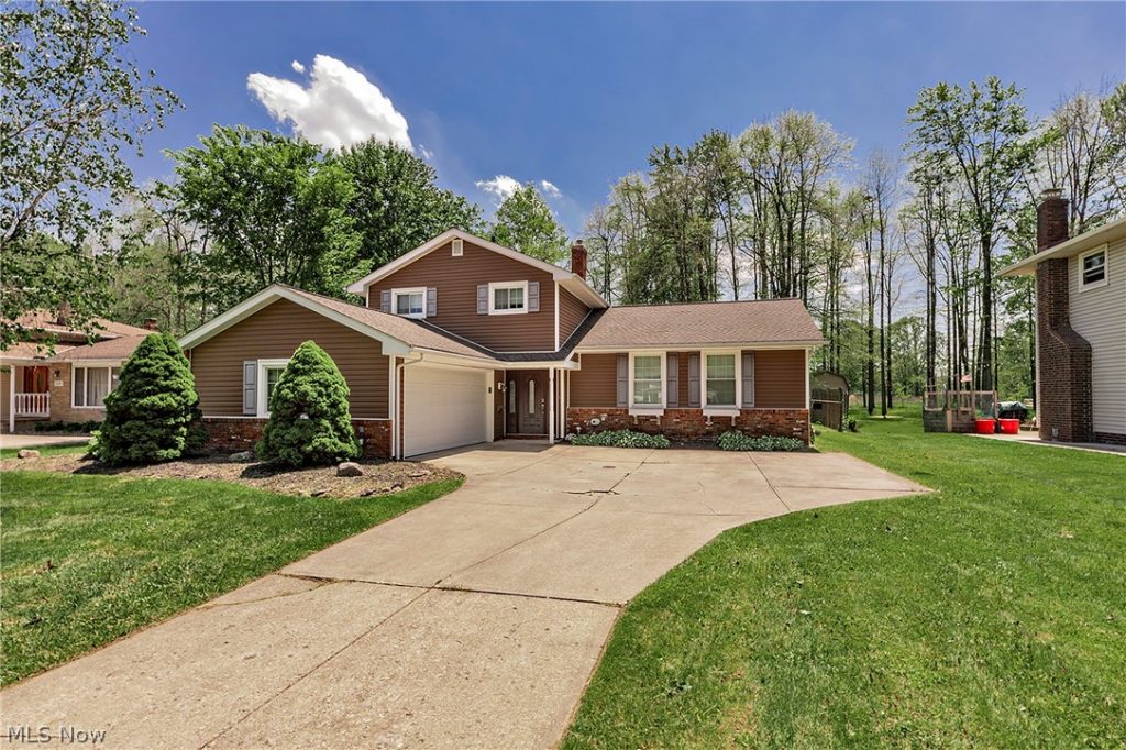 33320 Outley Park Drive, Solon, OH