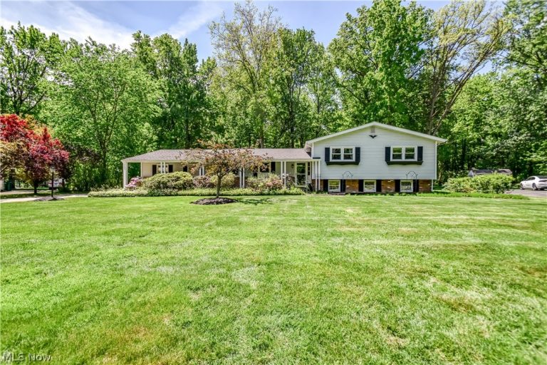 9412 Beaver Creek Drive, Mentor, OH, 44060