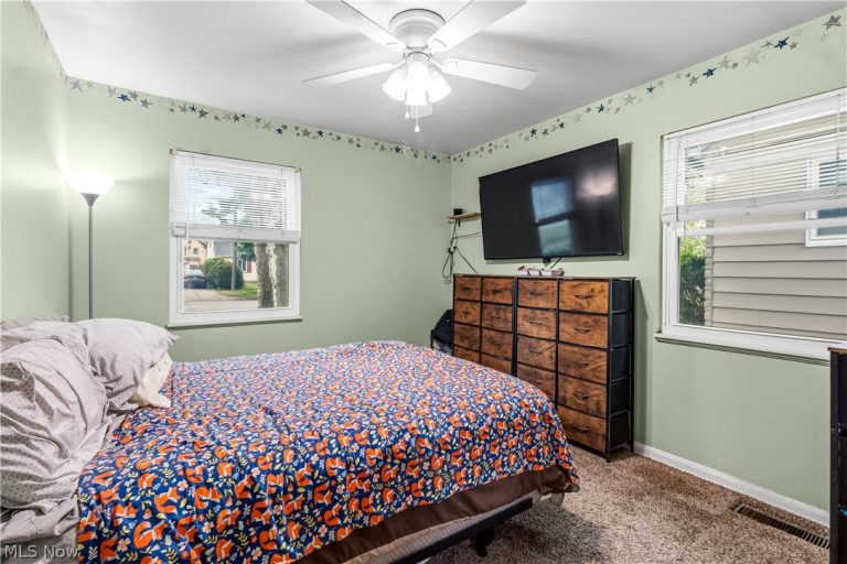 3706 Archmere Avenue, Cleveland, OH - Photo 5