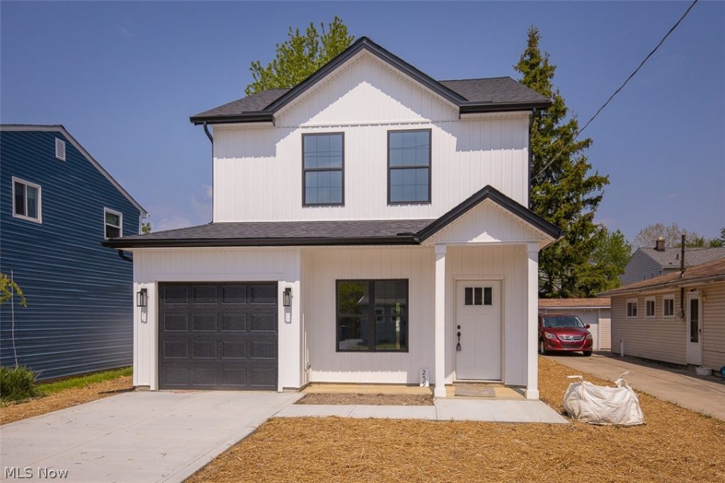 259 Courtland Boulevard, Eastlake, OH