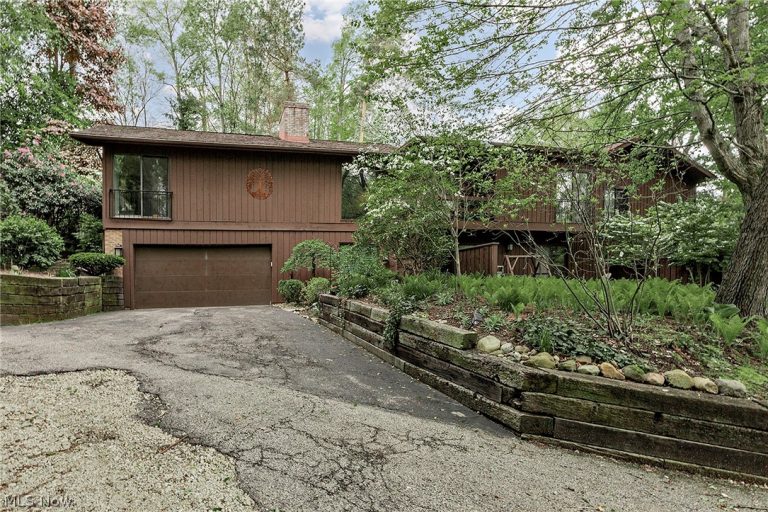 1936 Hemlock Drive, Kent, OH - Photo 2