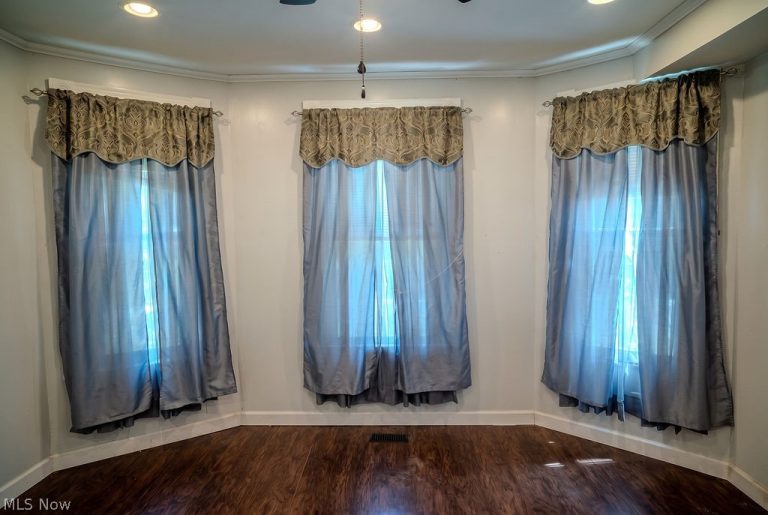 1045 Laird Avenue, Parkersburg, WV - Photo 8