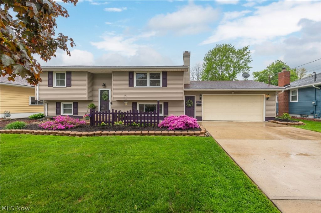 640 Martin Avenue, Amherst, OH