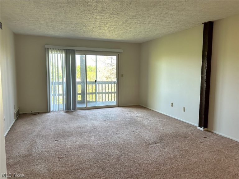 4309 Earl Drive #C6, Steubenville, OH - Photo 2