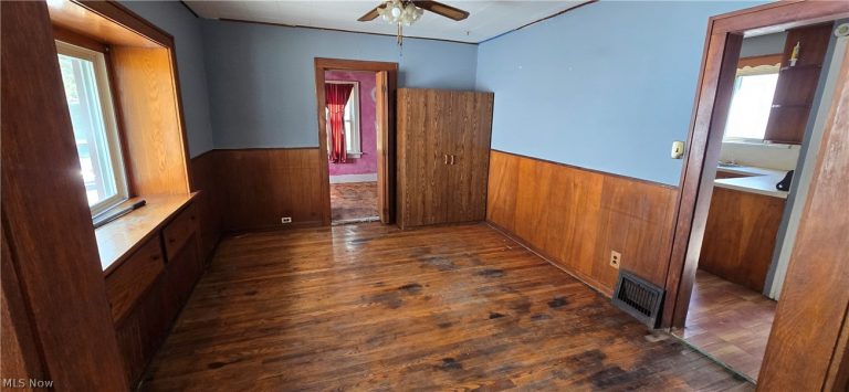 647 Columbia Avenue, Akron, OH - Photo 5