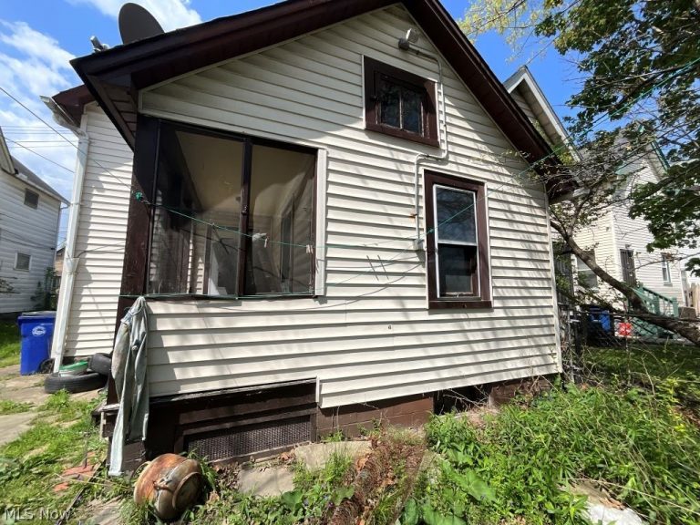 3357 30th Street, Cleveland, OH - Photo 4