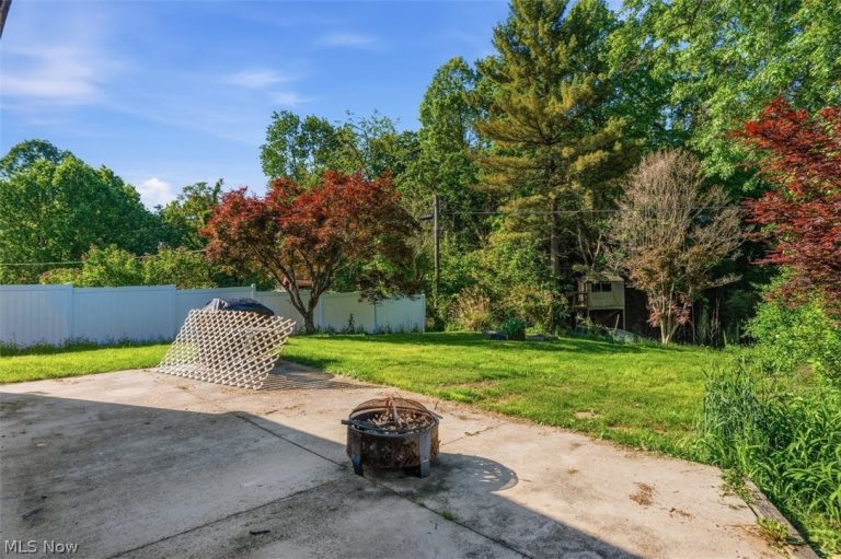 146 Riverview Drive, Marietta, OH - Photo 6