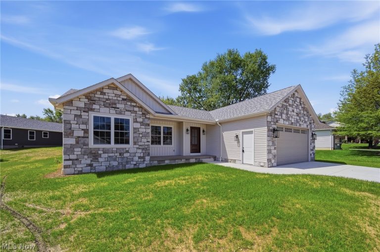 517 Whitetail Trail, Canton, OH - Photo 3