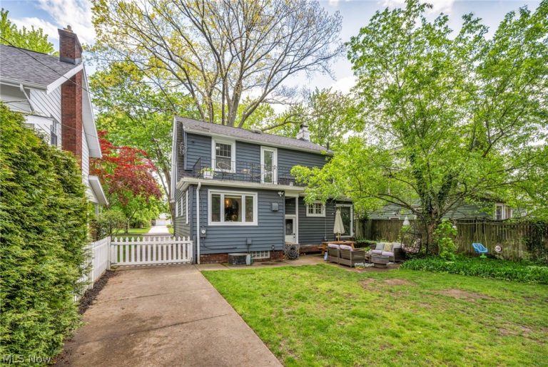 202 Kenilworth Drive, Akron, OH - Photo 3